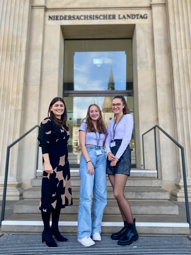 BD64BE40-F63B-4365-BB78-18049D0A75F2